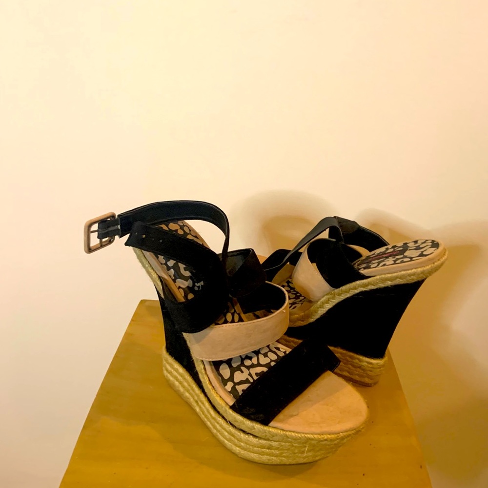 New Wedge Sandal